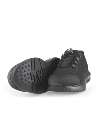 Red-Rag Sneakers