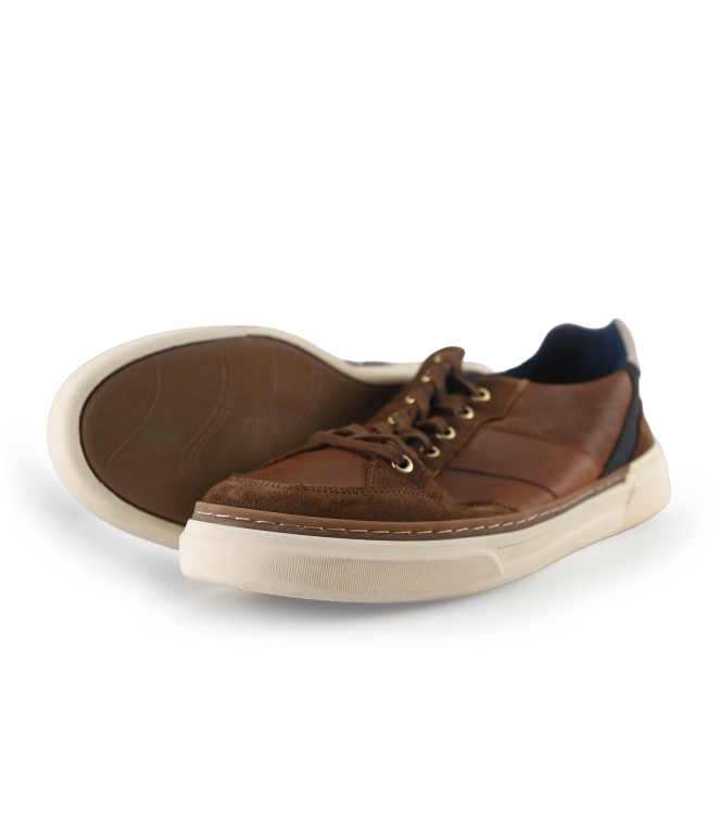 Bullboxer Sneakers