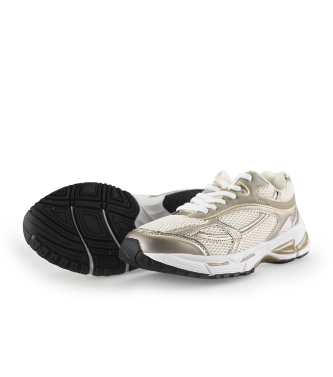 DSTRCT Sneakers
