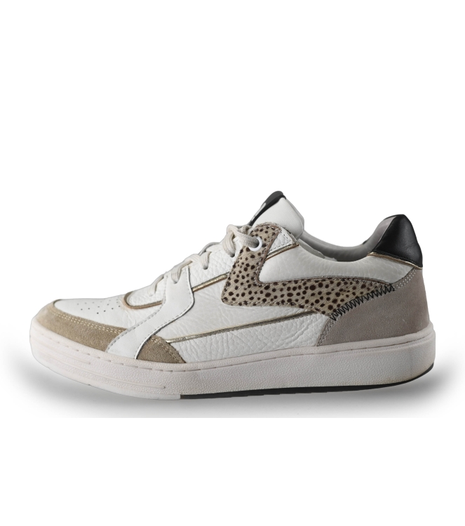 Maruti Sneakers