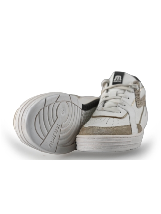 Maruti Sneakers