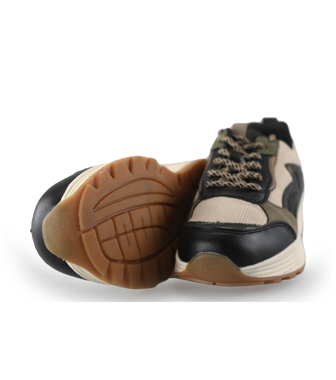 DSTRCT Sneakers