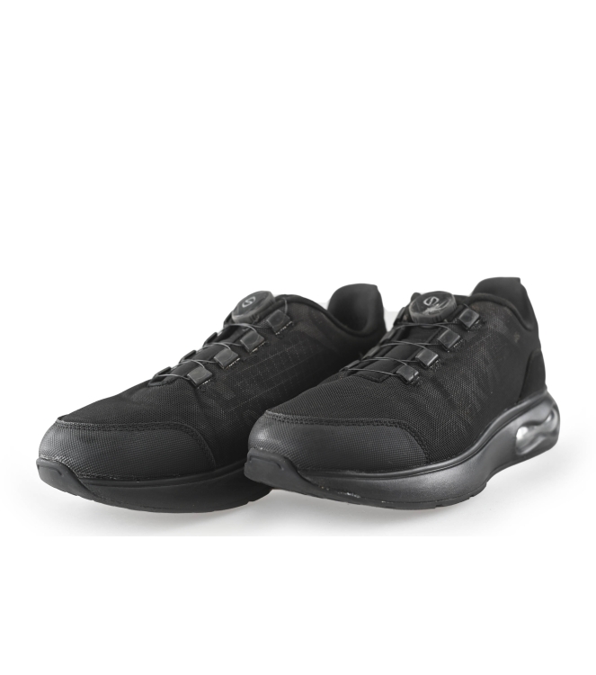 Red-Rag Sneakers