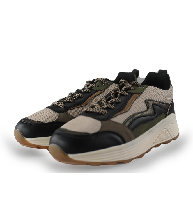 DSTRCT Sneakers