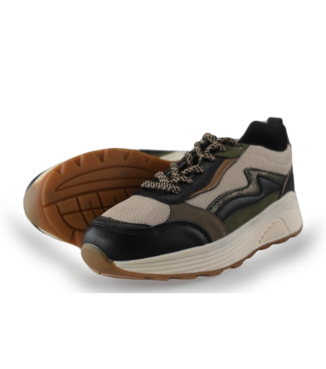 DSTRCT Sneakers
