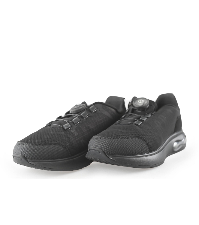 Red-Rag Sneakers