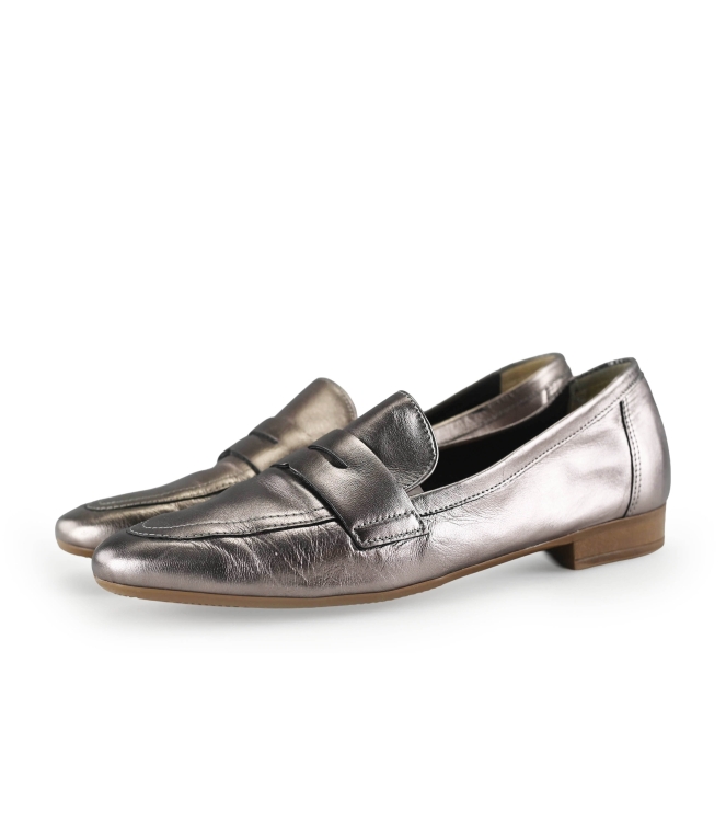 DSTRCT Loafers