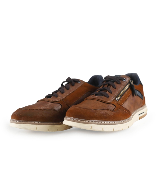 Mustang Sneakers