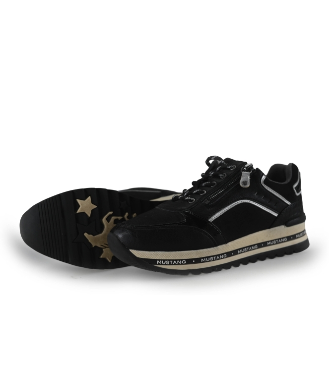 Mustang Sneakers