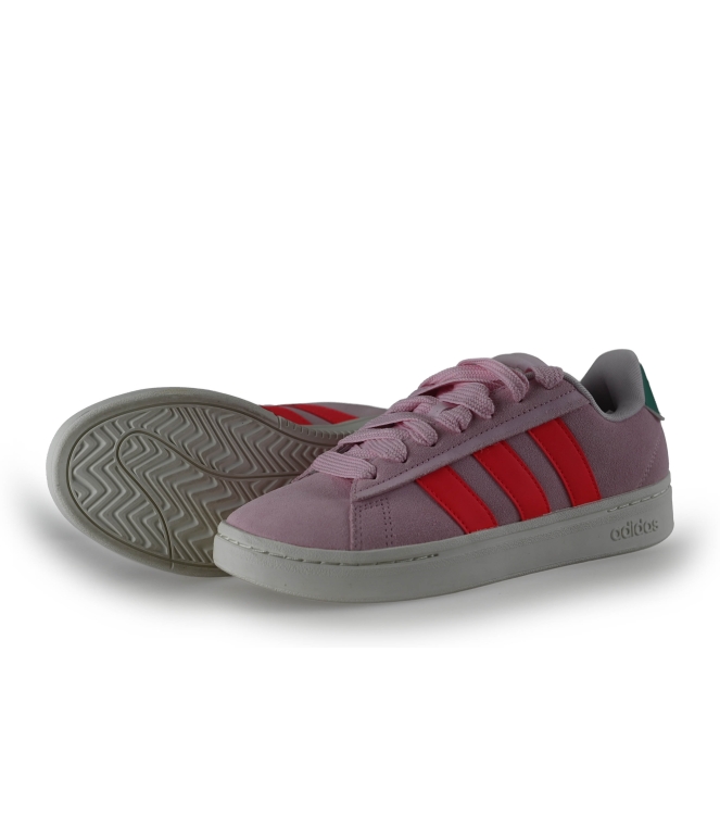 Adidas Sneakers