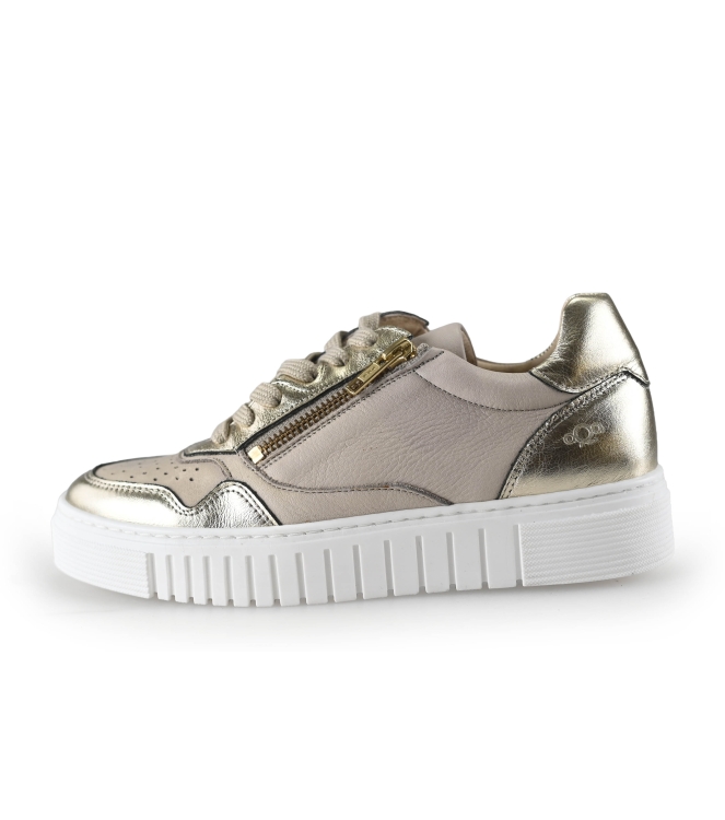 AQA Sneakers