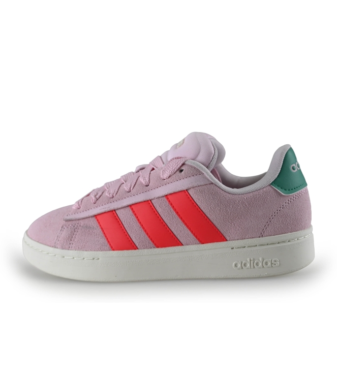 Adidas Sneakers