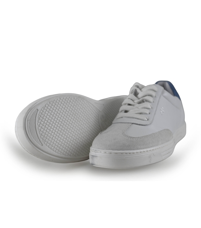AQA Sneakers