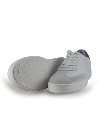 AQA Sneakers
