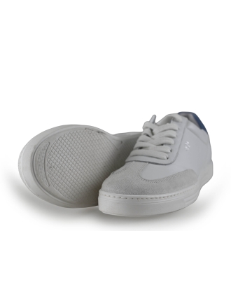 AQA Sneakers