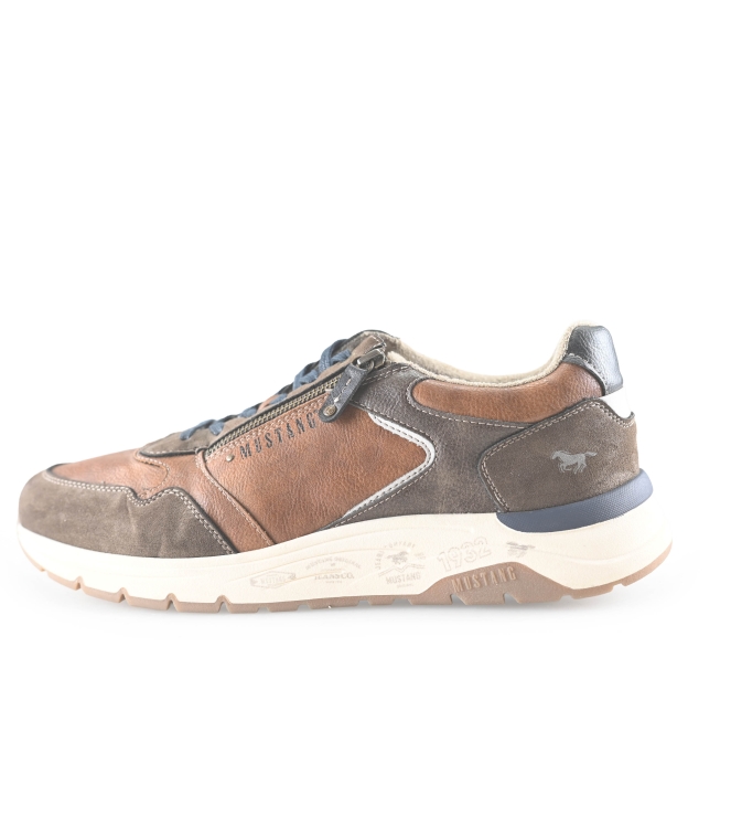Mustang Sneakers