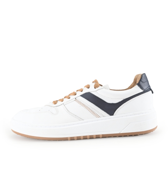 Victoria Sneakers