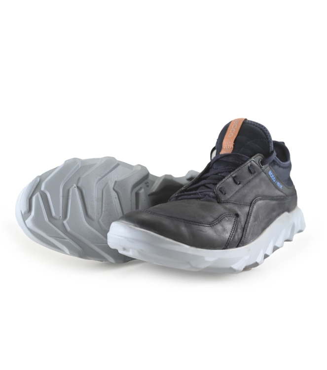Ecco Sneakers