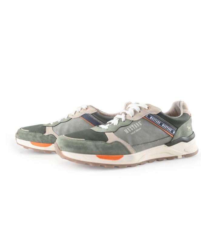 Mustang Sneakers