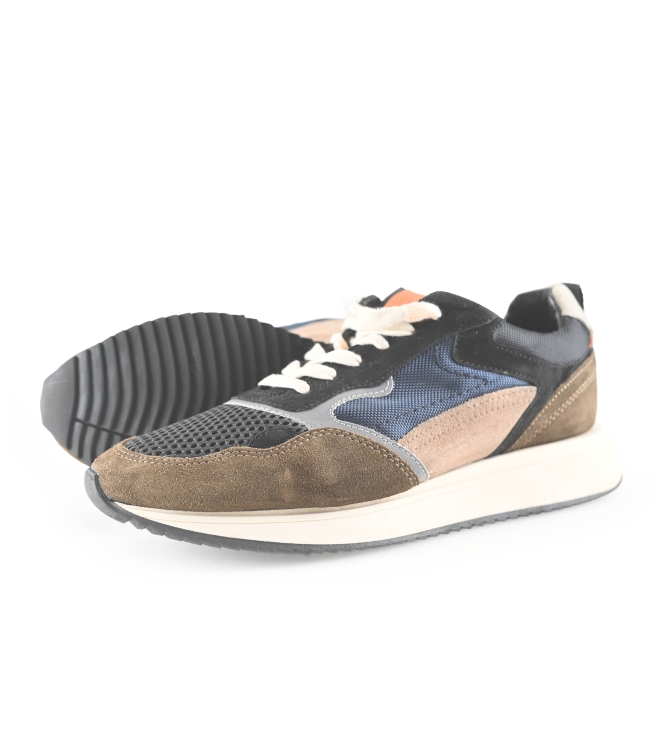 Sub55 Sneakers