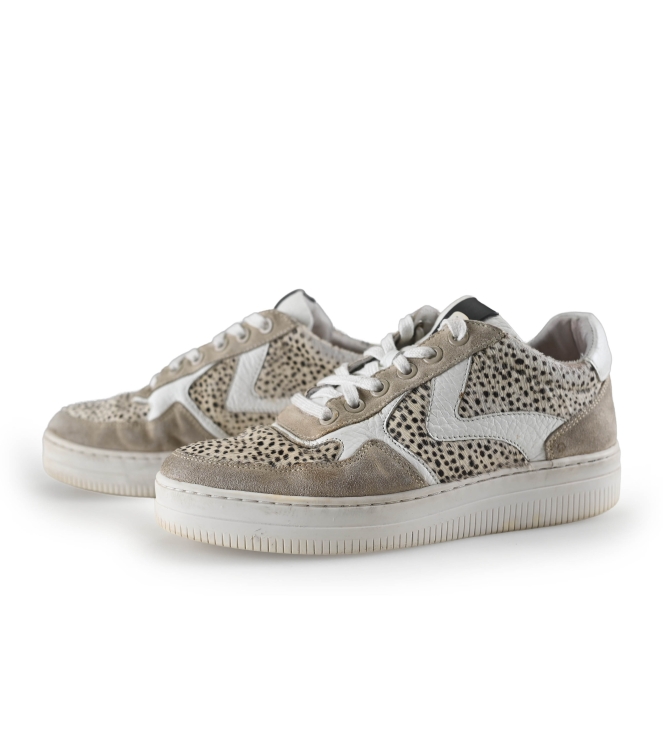 Maruti Sneakers