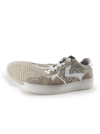 Maruti Sneakers