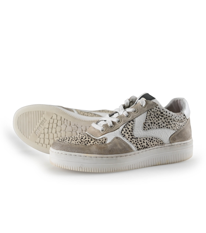 Maruti Sneakers