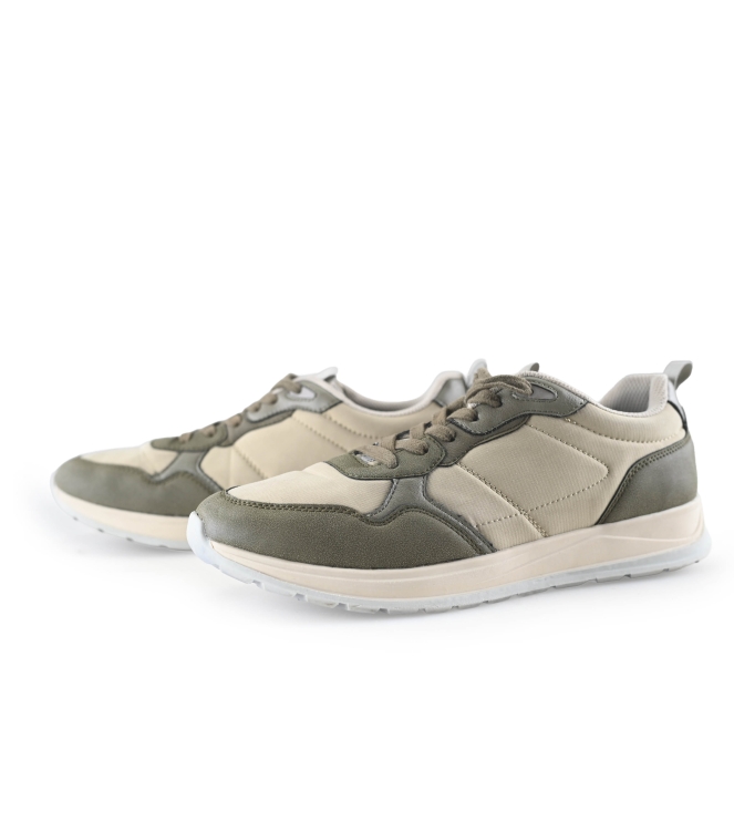 Vertice Sneakers