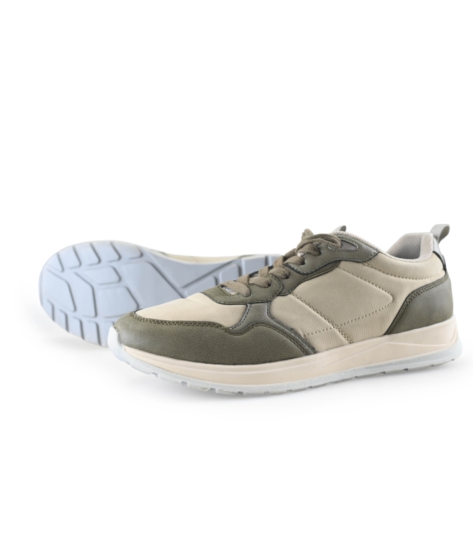 Vertice Sneakers
