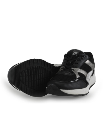 Maruti Sneakers
