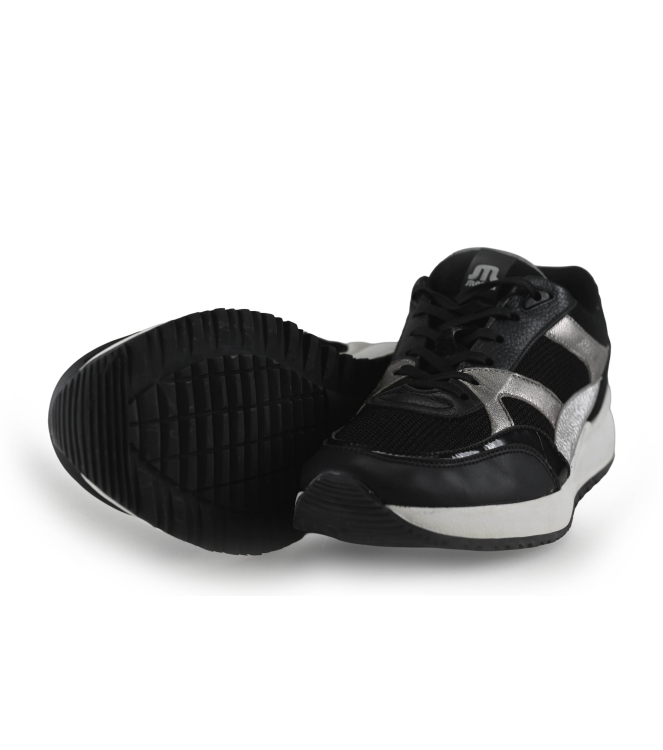 Maruti Sneakers