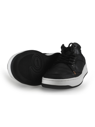 Hub Sneakers