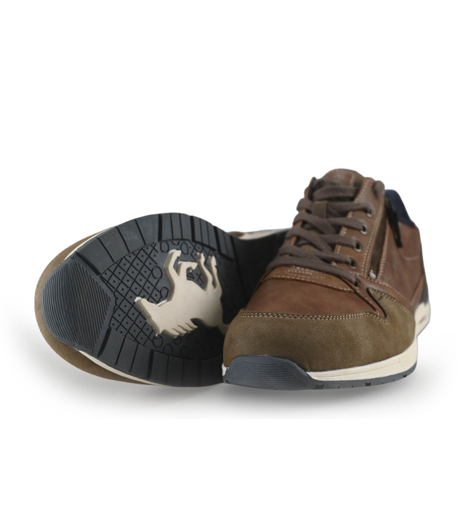Mustang Sneakers