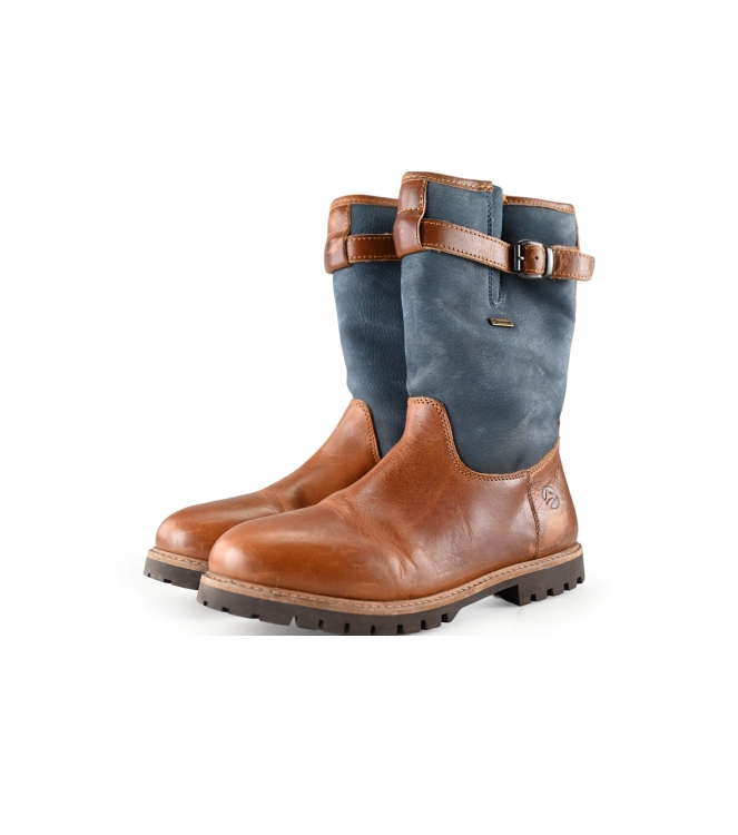 Travelin Snowboots
