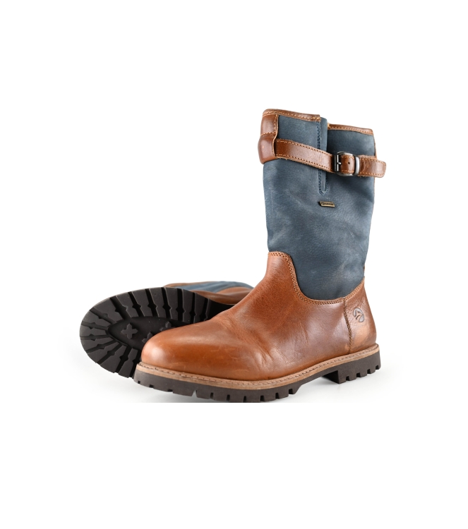 Travelin Snowboots