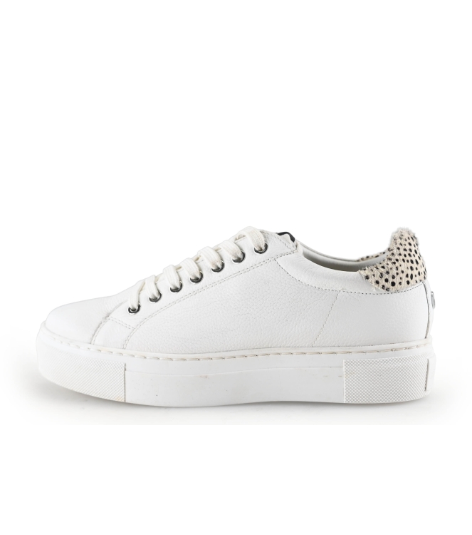 Maruti Sneakers