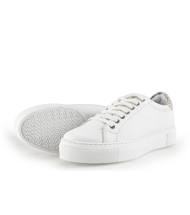 Maruti Sneakers