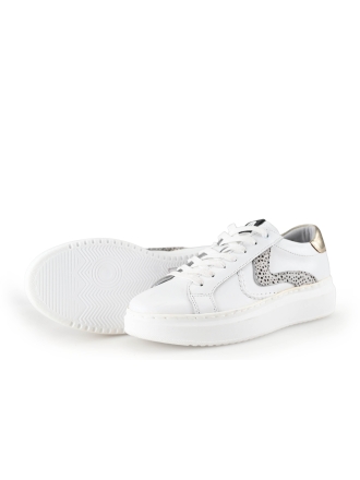 Maruti Sneakers
