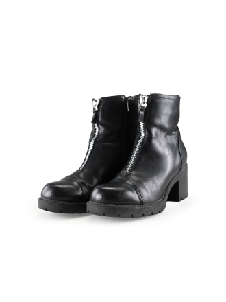 Urban Outfitters Enkellaarzen Zwart 275706