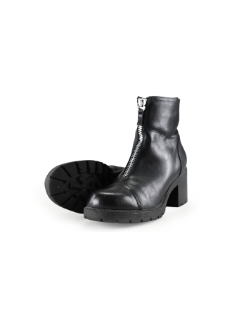 Urban Outfitters Enkellaarzen