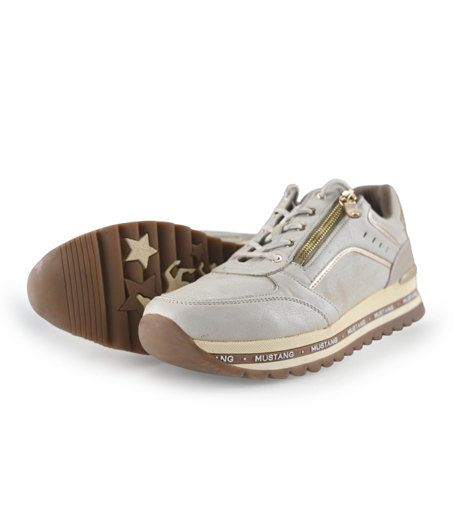 Mustang Sneakers