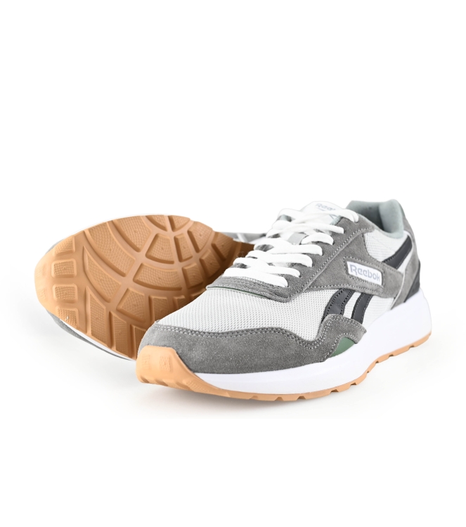 Reebok Sneakers