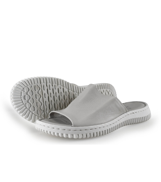 Dozo Slippers