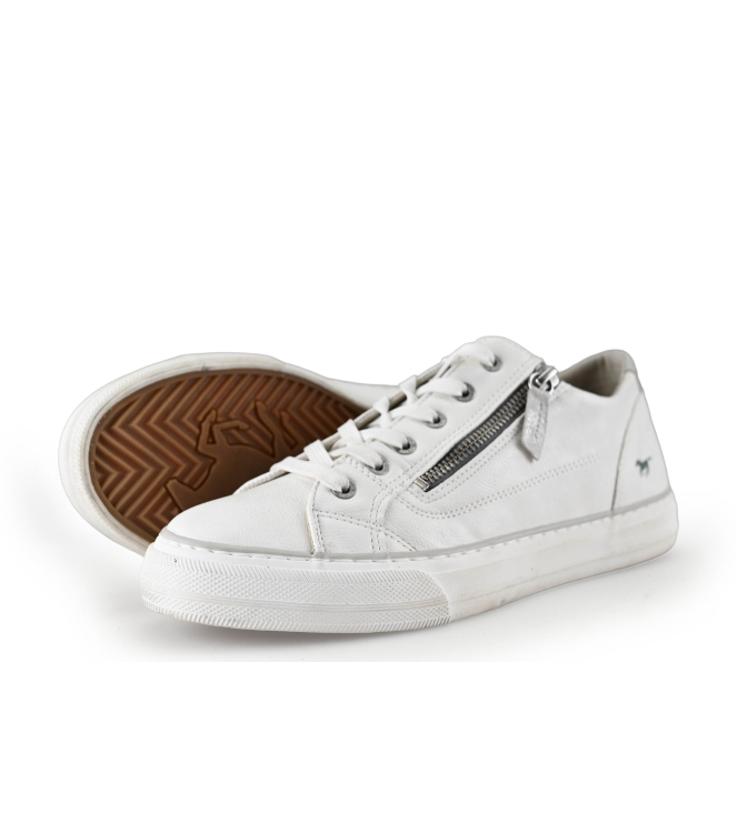 Mustang Sneakers