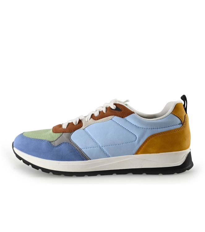 Vertice Sneakers