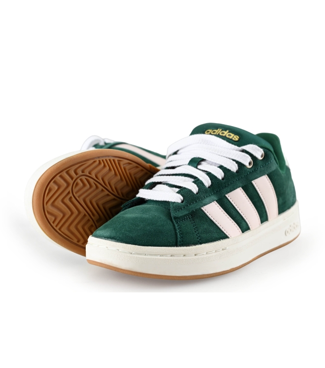 Adidas Sneakers