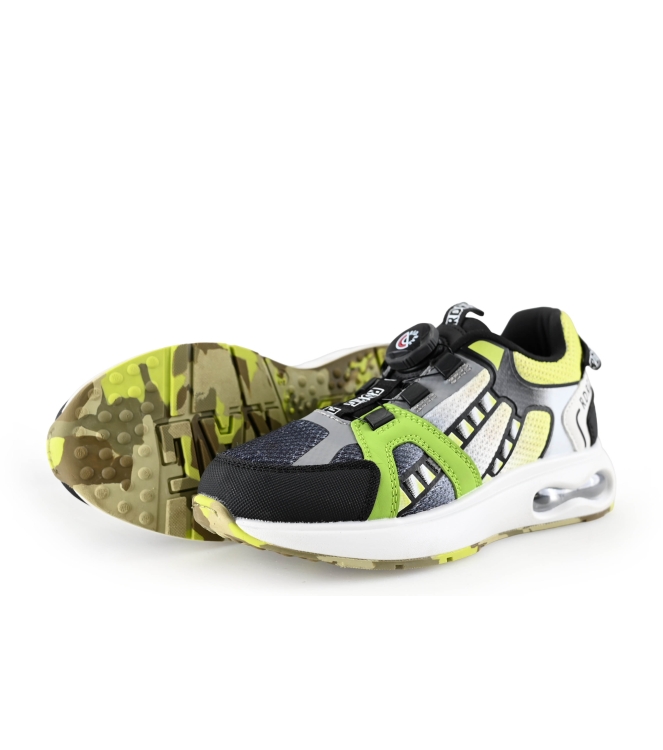 Red-Rag Sneakers