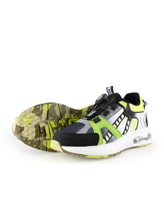 Red-Rag Sneakers