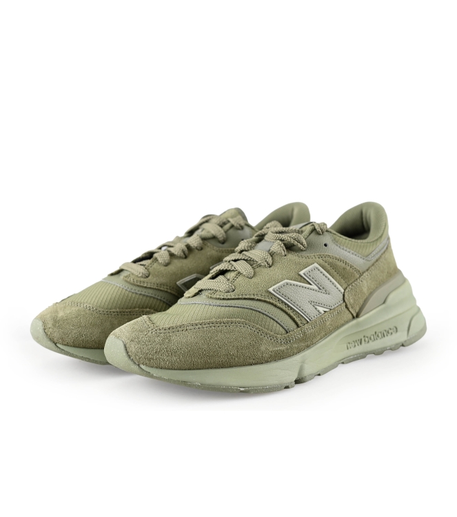 New Balance Sneakers