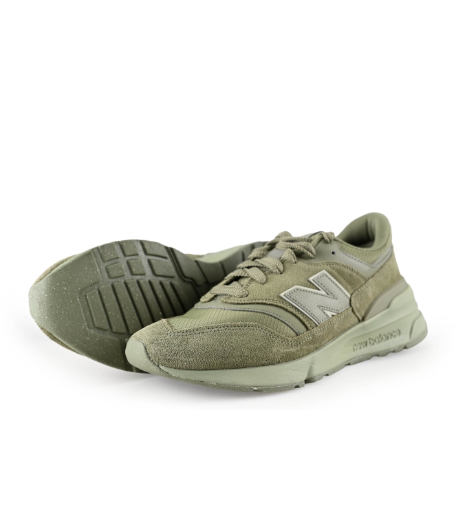 New Balance Sneakers